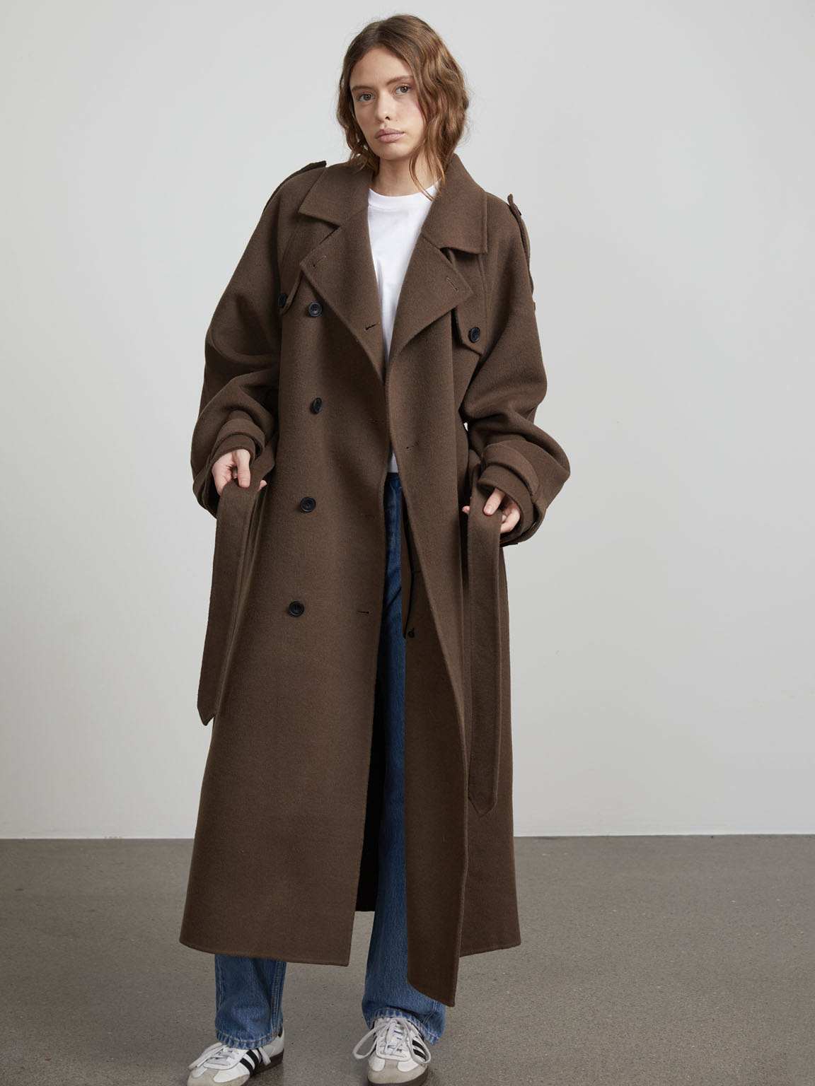 Annie Trenchcoat