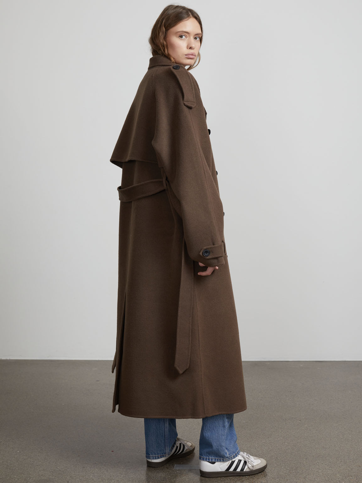 Annie Trenchcoat